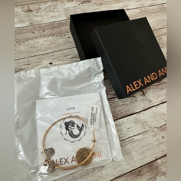 Alex + Ani | Mermaid Charm Bangle in Gold - Picture 4 of 5